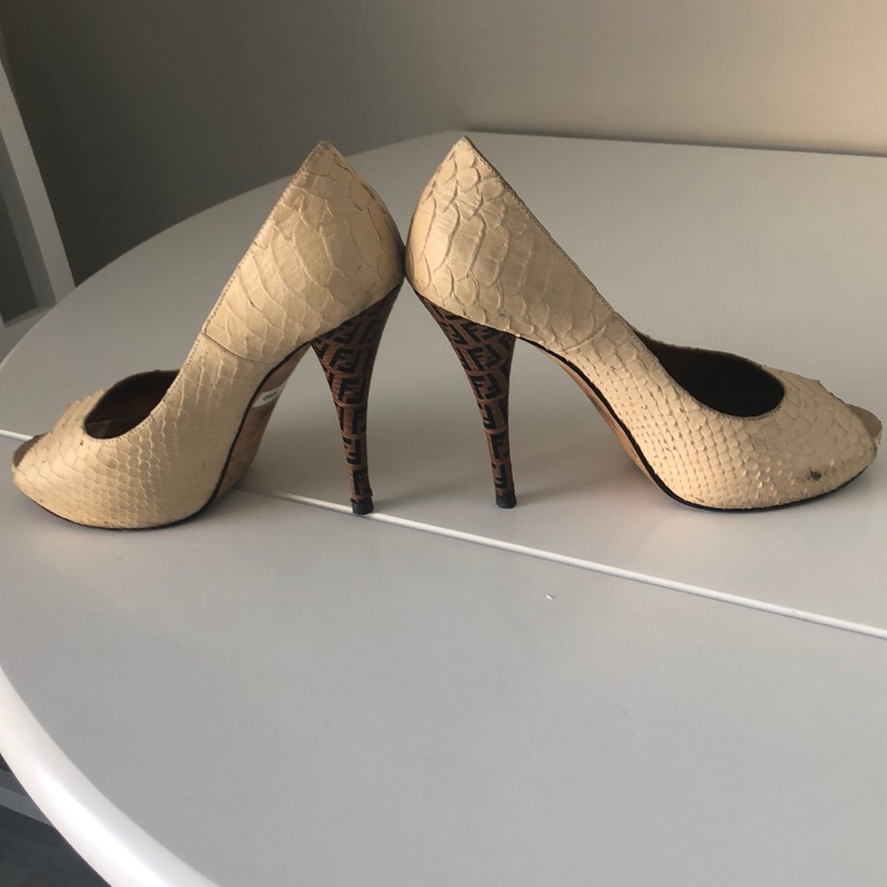 Fendi Peep Toe Shoes View 6